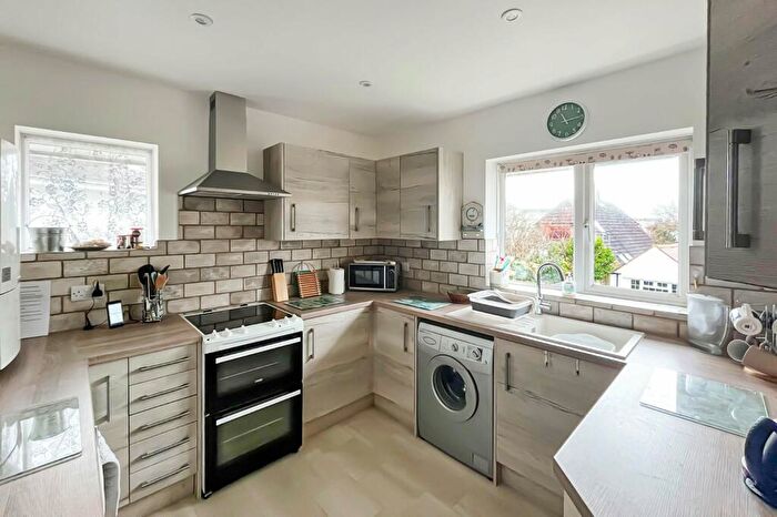 2 Bedroom Apartment For Sale In The Crescent, Manor Road, East Preston, Littlehampton, BN16