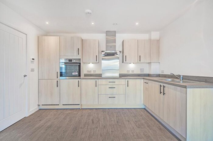 2 Bedroom Apartment To Rent In Westland Place, Kings Hill, West Malling, ME19