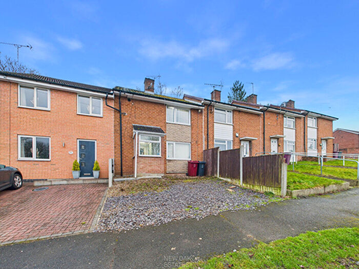 2 Bedroom Town House For Sale In Bamford Avenue, North Wingfield, S42