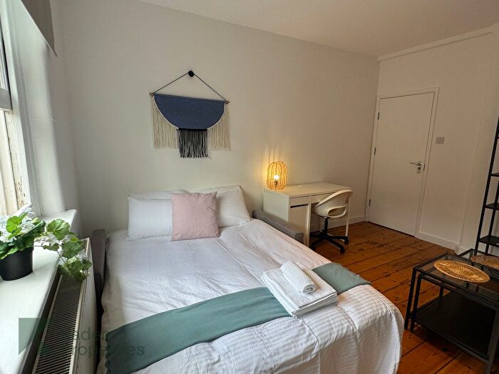 2 Bedroom Flat To Rent In Parker Mews, Holborn/London, WC2B