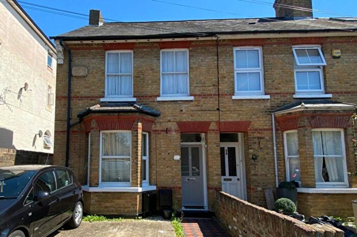 1 Bedroom Flat To Rent In Hencroft Street, SL1