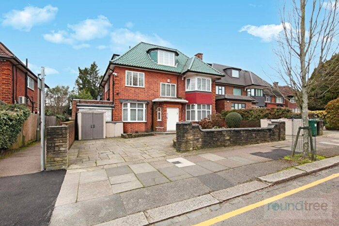 6 Bedroom Detached House For Sale In Raleigh Close, Hendon, NW4