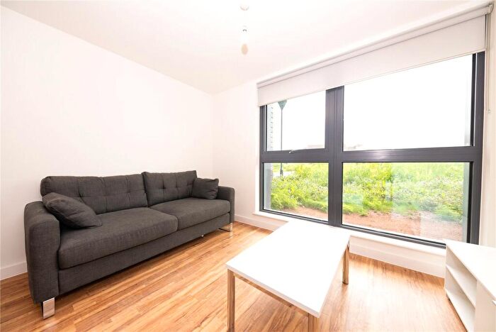 Flat To Rent In Manchester Waters, Pomona Strand, Old Trafford, M16