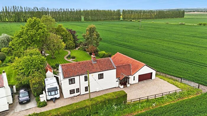 3 Bedroom Detached House For Sale In Chapel Lane, Horkstow, Barton-upon-humber, Lincolnshire, DN18