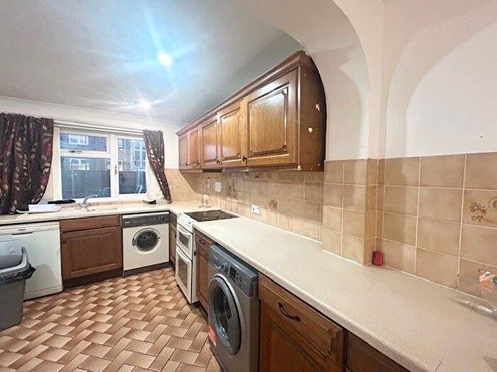 4 Bedroom Property To Rent In Haskard Road, Dagenham, RM9