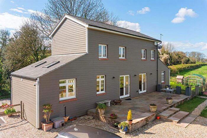 3 Bedroom Detached House For Sale In Piddlehinton, Dorchester, DT2