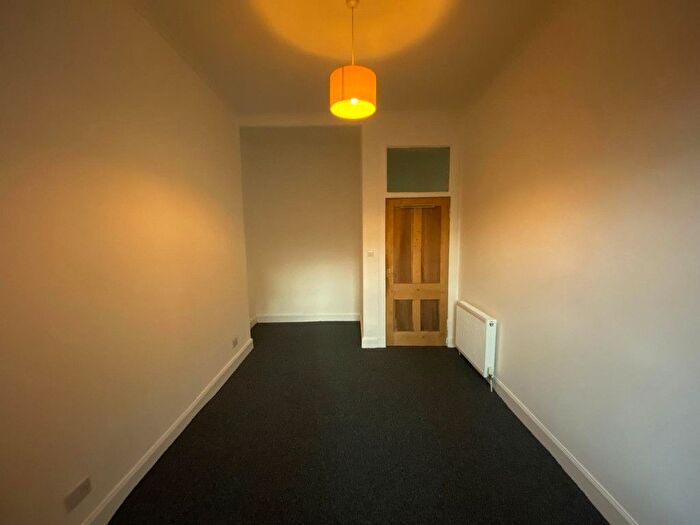 1 Bedroom Flat To Rent In Torrisdale Street, Glasgow, G42