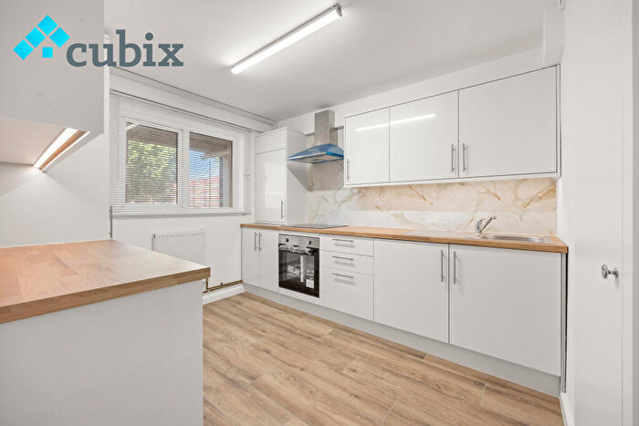 5 Bedroom Flat To Rent In Saltwood House, Lovelinch Close, Lewisham, London, SE15