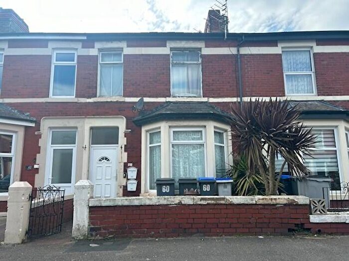 2 Bedroom Flat To Rent In St. Heliers Road, Blackpool, FY1