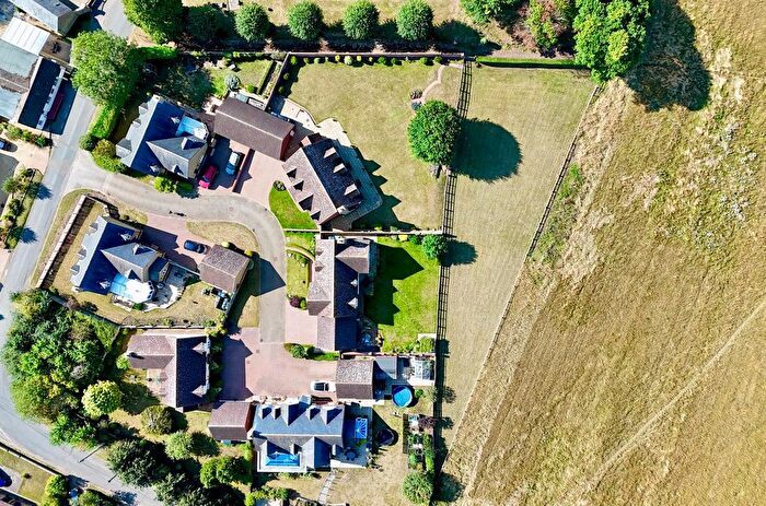 4 Bedroom Detached House For Sale In Bream Close, Buckworth, PE28