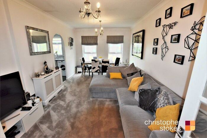 1 Bedroom Flat To Rent In Myles Court, Goffs Oak, EN7