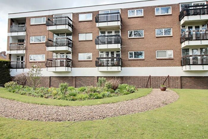 2 Bedroom Flat To Rent In Cairns Court, Norwich, NR4