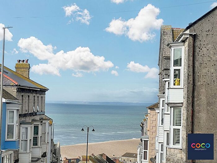 2 Bedroom Flat For Sale In Fortuneswell, - Fortuneswell, DT5