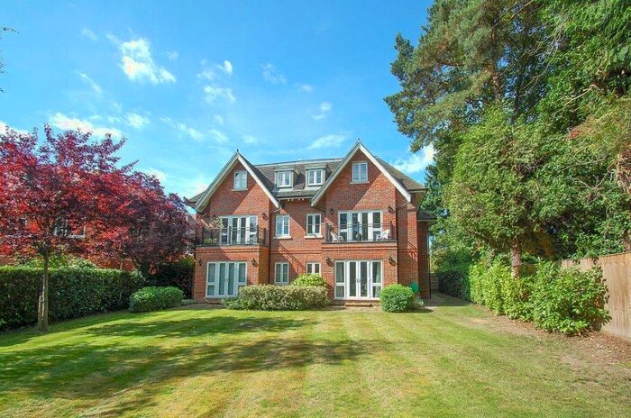 2 Bedroom Apartment To Rent In The Lodge, Packhorse Road, Gerrards Cross, Buckinghamshire, SL9