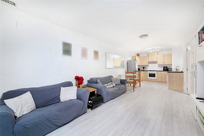1 Bedroom Flat For Sale In Salamanca Place, London, SE1