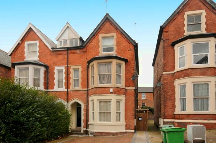 2 Bedroom Flat To Rent In Mapperley Park Drive, Mapperley Park, Nottinghamshire, NG3