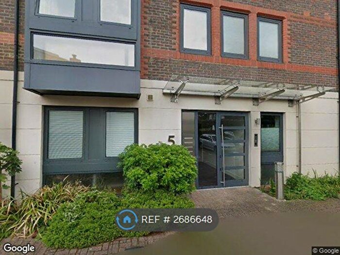 1 Bedroom Flat To Rent In Old Lodge Place, Twickenham, TW1