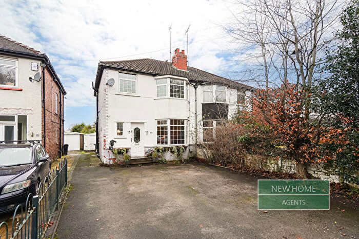 3 Bedroom Semi-Detached House For Sale In Guinea Hall Lane Southport, PR9
