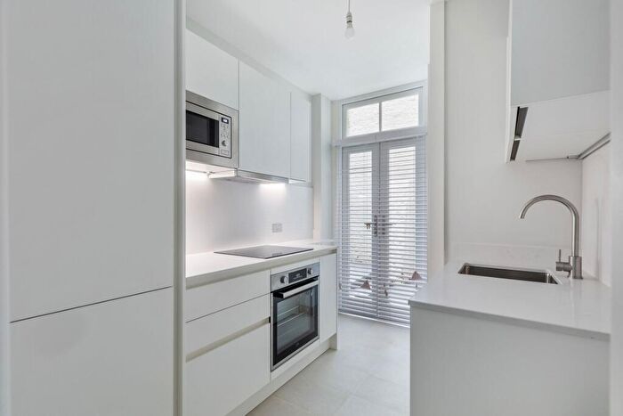 2 Bedroom Flat To Rent In Avenue House, Allitsen Road, NW8