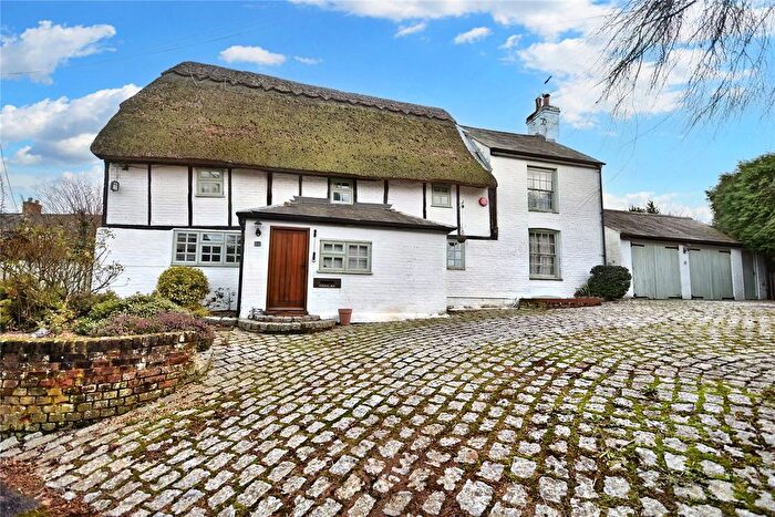 5 Bedroom Detached House To Rent In Peggs Lane, Buckland, Aylesbury, HP22