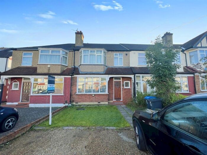 3 Bedroom Terraced House To Rent In Fairway, London, SW20