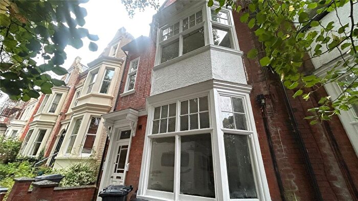 2 Bedroom Flat To Rent In Alexandra Road, Leicester, LE2