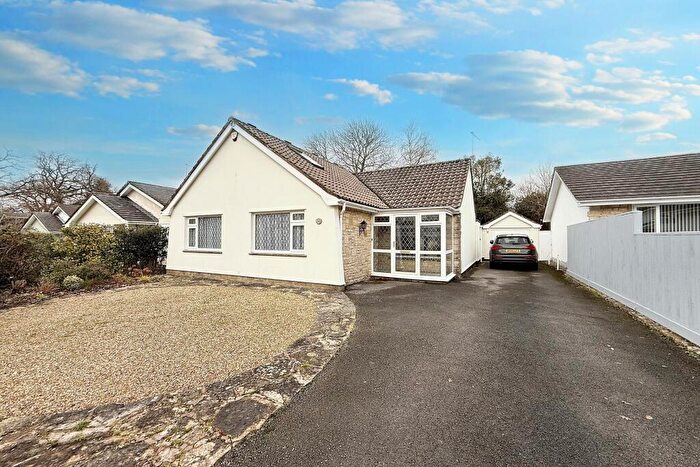 3 Bedroom Detached Bungalow For Sale In Ferndown, BH22