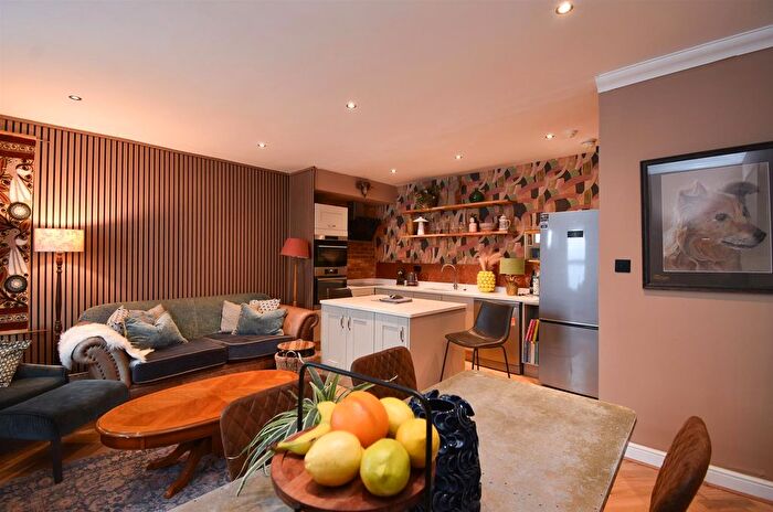 2 Bedroom Flat For Sale In Warrior Square, St. Leonards-On-Sea, TN37