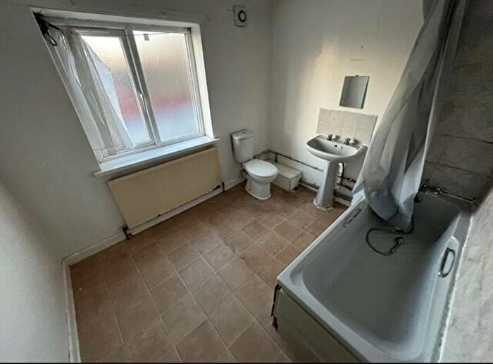 1 Bedroom Flat To Rent In Victoria Park Road, Smethwick, B66