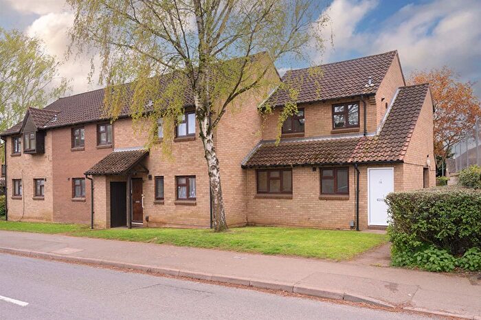 1 Bedroom Flat For Sale In Gold Street, Desborough, Kettering, NN14