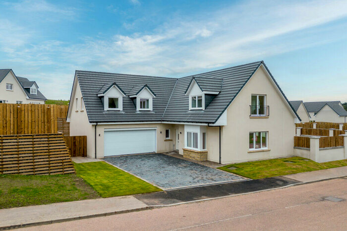 5 Bedroom Detached House For Sale In Pickletillum Avenue, Forgan Grange, KY16