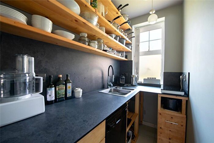 Apartment For Sale In Holmefield Court, Belsize Grove, London, NW3