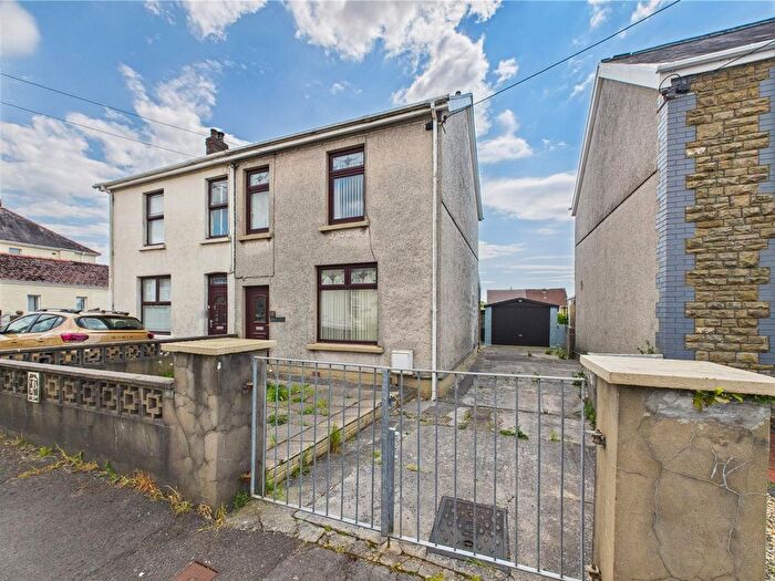 3 Bedroom Semi-Detached House For Sale In Heol Llanelli, Pontyates, Llanelli, SA15