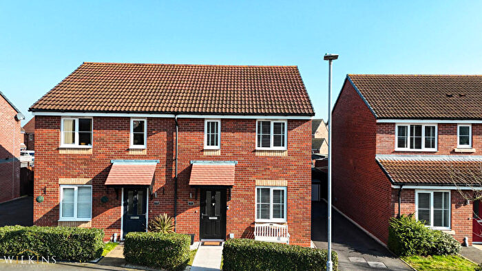 2 Bedroom Semi Detached House For Sale In Memorial Drive, Tamworth, Staffordshire, B79