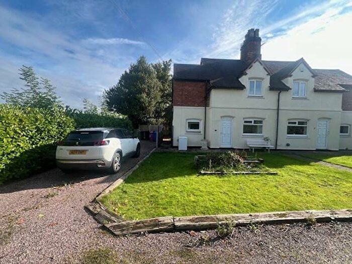 3 Bedroom House To Rent In Ashby Road, Tamworth, B79