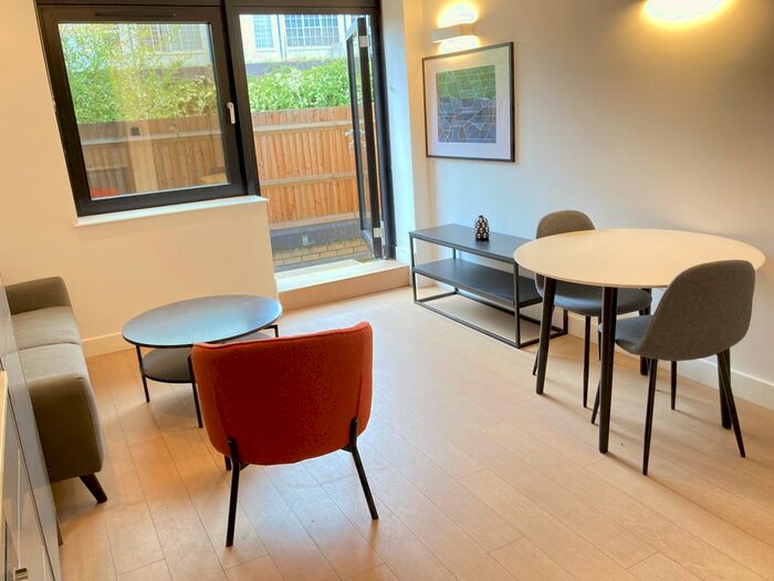 1 Bedroom Flat To Rent In New Horizons Court, Brentford, TW8