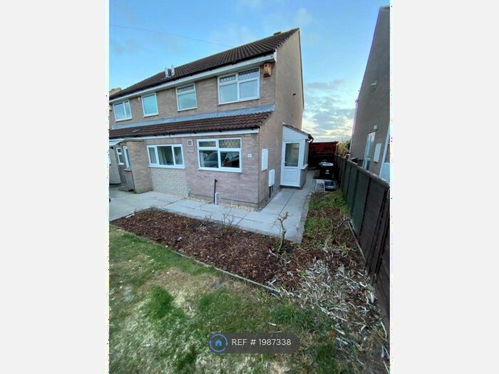 4 Bedroom Semi-Detached House To Rent In Berry Lane, Bristol, BS7