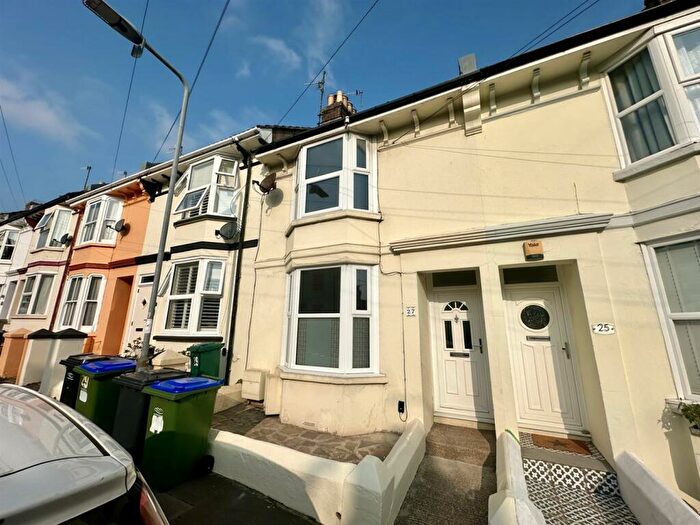 2 Bedroom House To Rent In Lawes Avenue, Newhaven, BN9