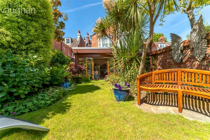 2 Bedroom Flat To Rent In Osmond Road, Hove, BN3