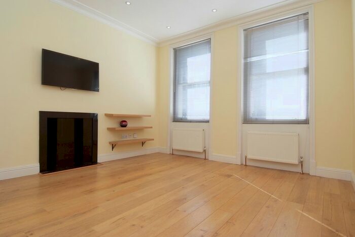2 Bedroom Flat To Rent In Cosway Street, London, NW1
