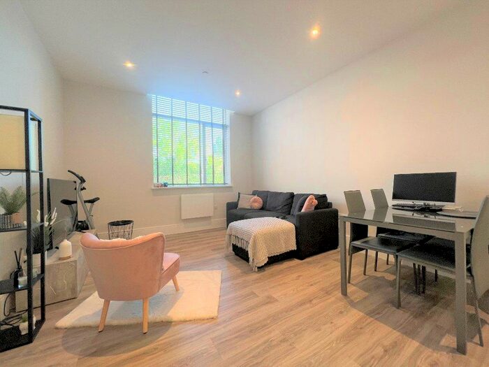 1 Bedroom Flat To Rent In Field End Road, Eastcote, Hillingdon, HA4