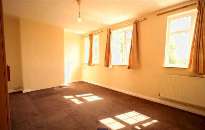 2 Bedroom Flat To Rent In Greenford Road, Greenford, Greater London UB6