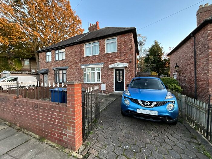 3 Bedroom Semi-Detached House For Sale In Oak Avenue, South Shields, Tyne And Wear, NE34