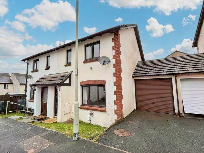 3 Bedroom Semi-Detached House To Rent In The Heathers, Okehampton, EX20