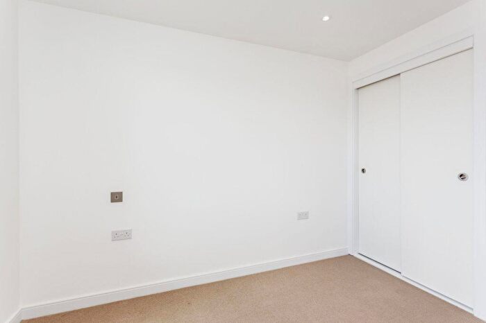 2 Bedroom Apartment To Rent In Ocean Village, Southampton, SO14
