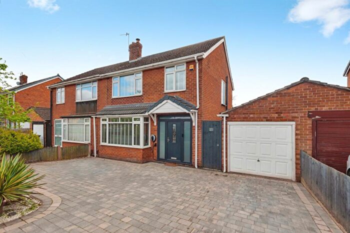 3 Bedroom Semi Detached House For Sale In Holm Lane, Prenton, CH43