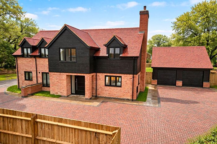 5 Bedroom Detached House For Sale In Cow Lane, Gawcott, MK18