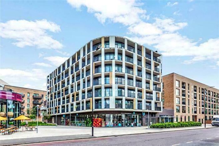 2 Bedroom Apartment To Rent In Atkins Square, Pembury Circus, Dalston Lane, E8