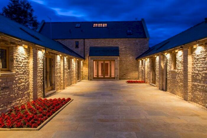 5 Bedroom House To Rent In Whittington, GL54