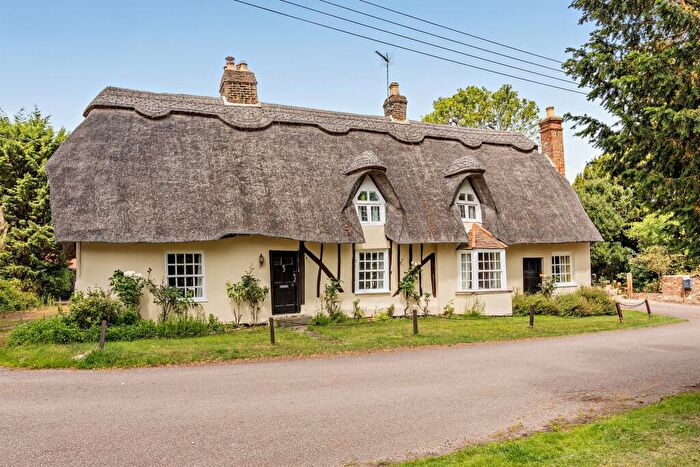 5 Bedroom Detached House For Sale In Church Road, Glatton, PE28